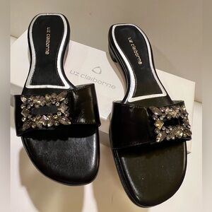 WOMEN’S LIZ CLAIBORNE EMBELLISHED LEATHER SANDALS.